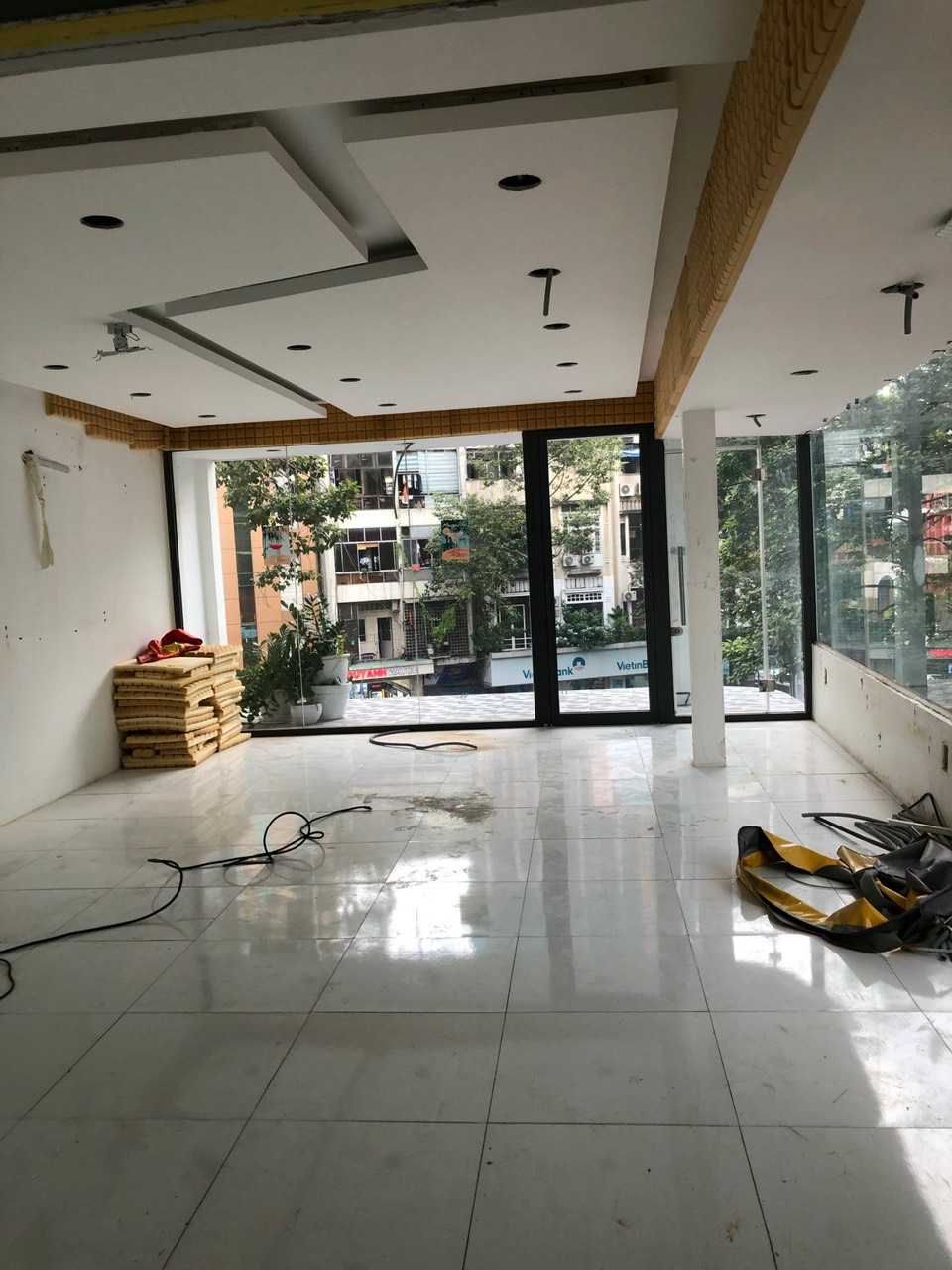 CHO THUÊ NHÀ NC GÓC 2MT (MTĐ+MTH) ĐƯỜNG TRẦN HƯNG ĐẠO,P. PHẠM NGŨ LÃO, QUẬN 1
